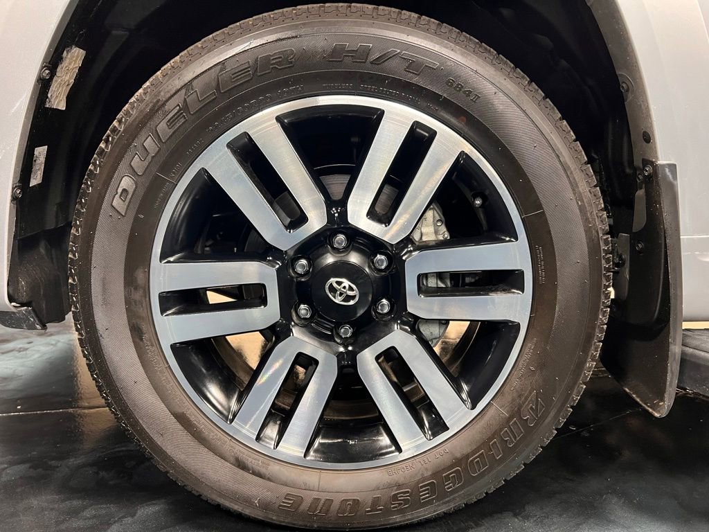 Used 2024 Toyota 4Runner Limited image 27