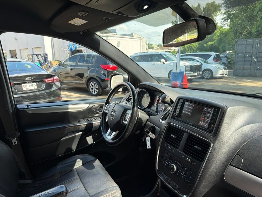 Used 2019 Dodge Grand Caravan GT FWD image 13