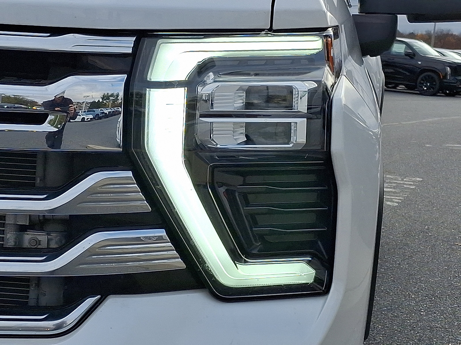 Certified 2024 Chevrolet Silverado 3500 High Country w/ High Country Premium Package image 9