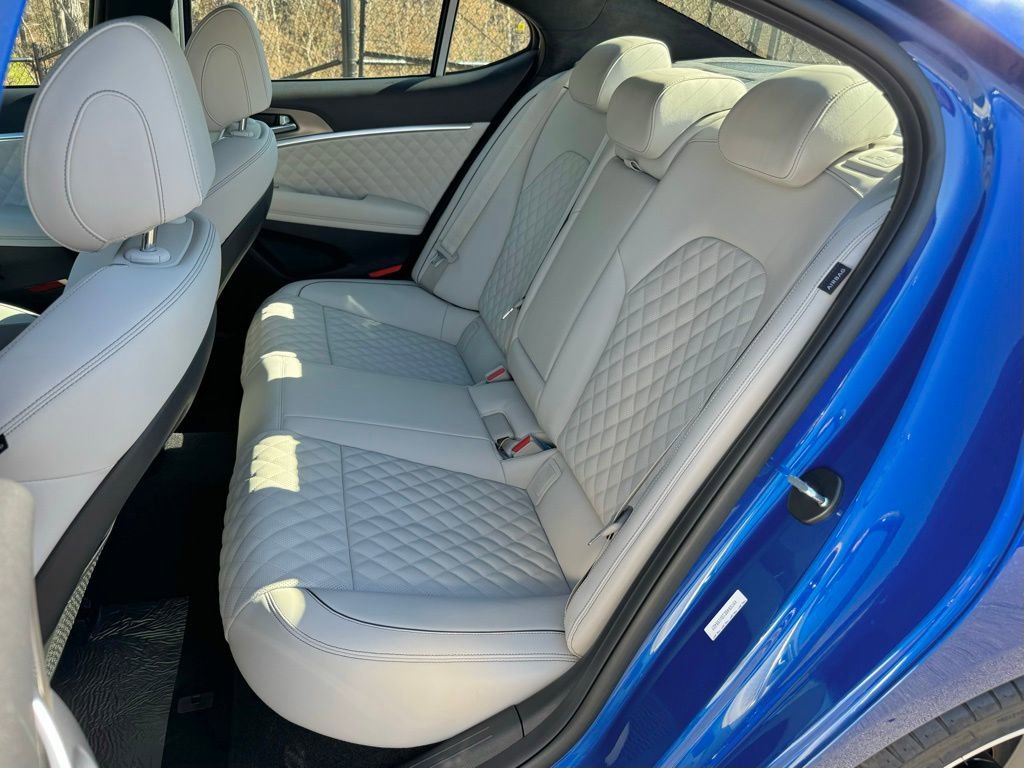 Used 2025 Genesis G70 3.3T Advanced w/ Sport Prestige Package image 22