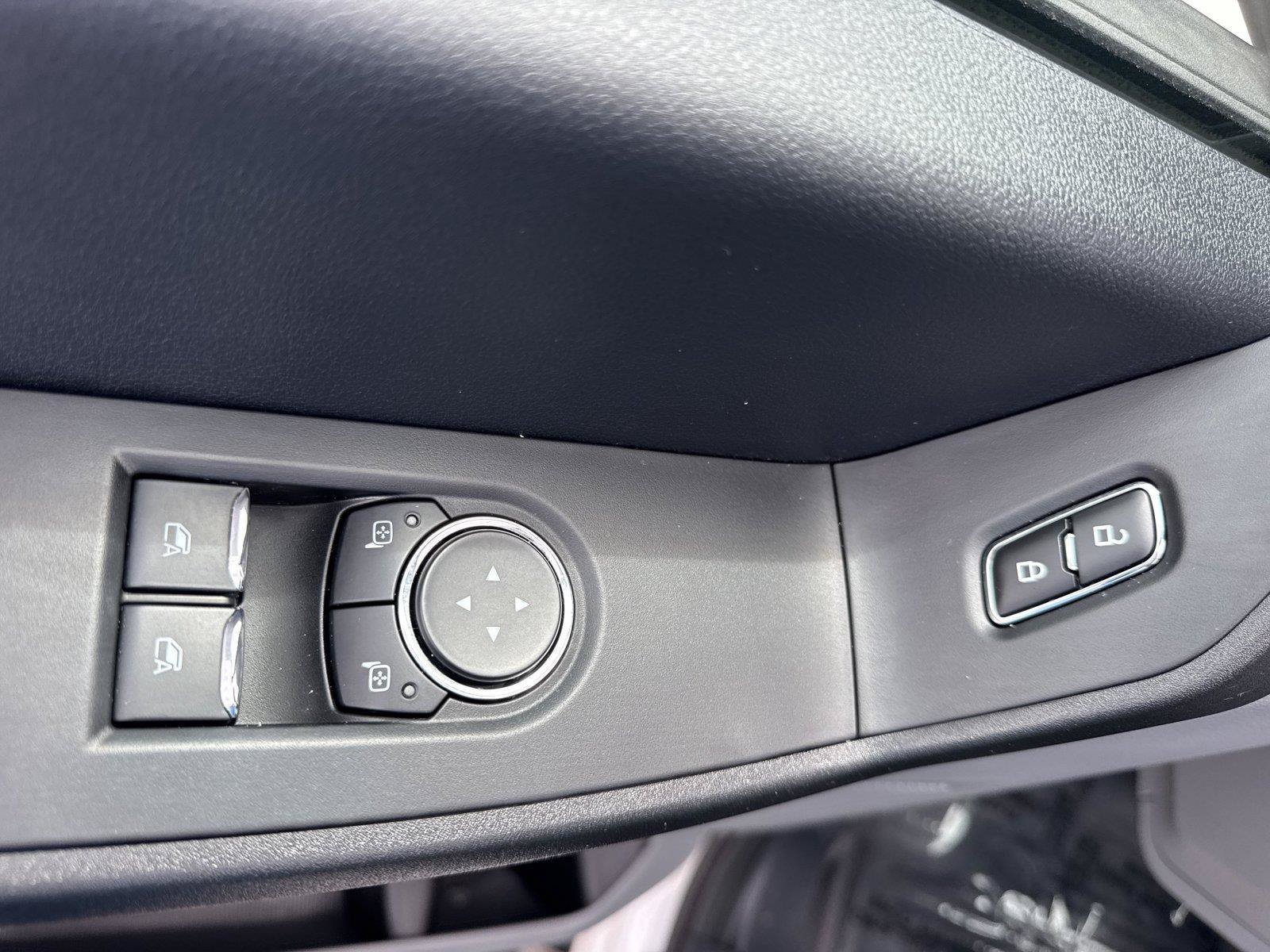 Used 2025 Ford F250 XL RWD image 19