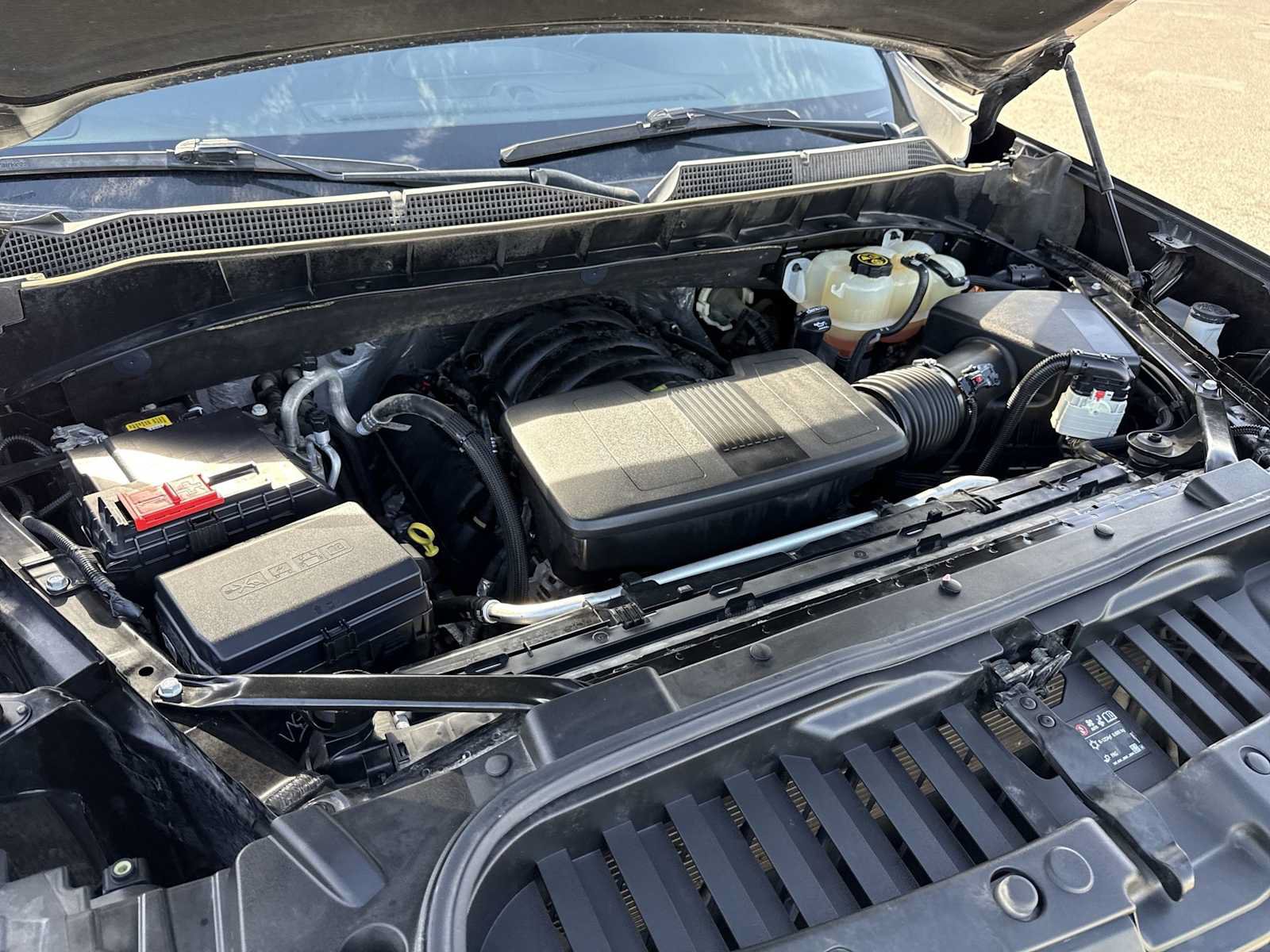 Used 2022 Chevrolet Silverado 1500 LT RWD image 13