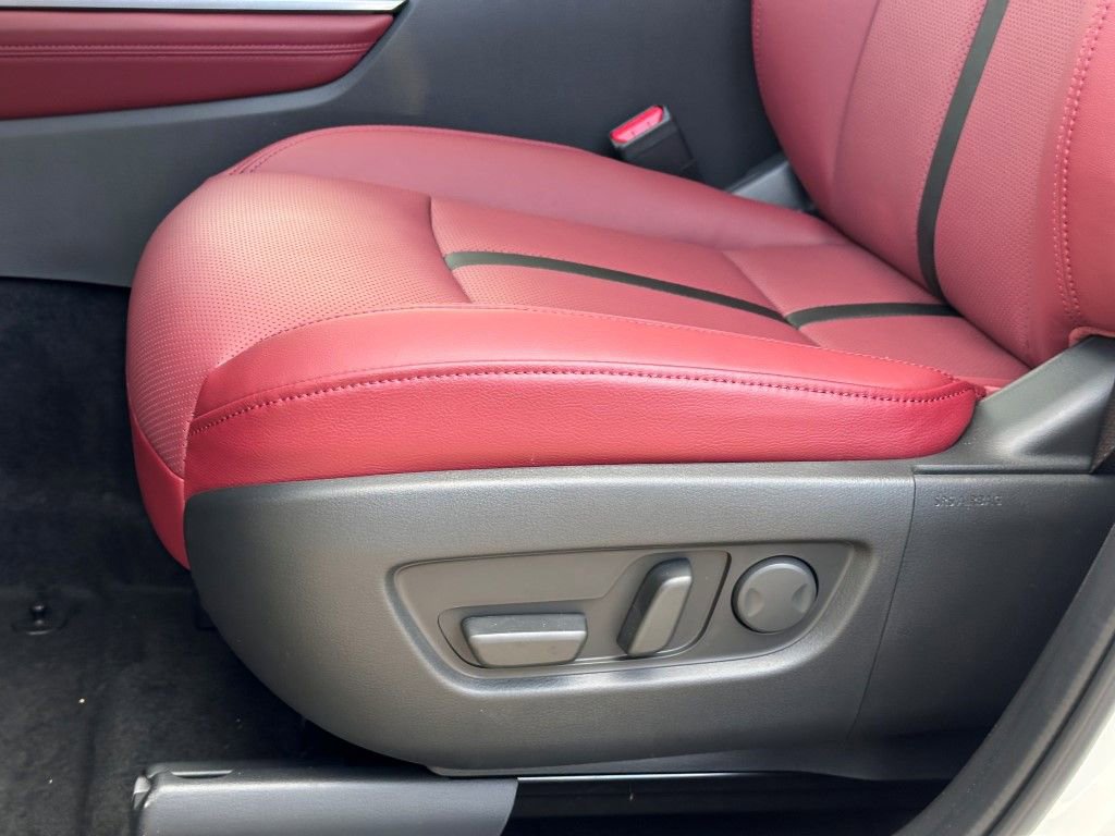 New 2025 MAZDA CX-70 3.3 Turbo w/ Premium Plus Pkg image 17