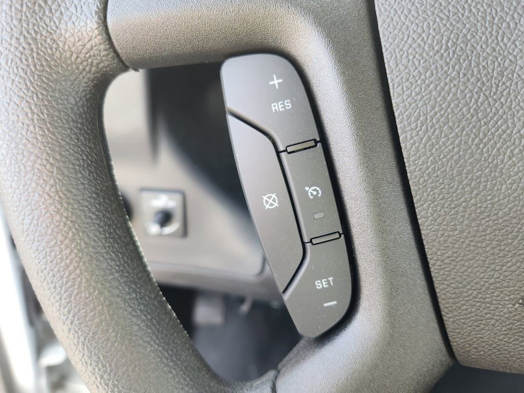New 2024 Chevrolet Express 3500 w/ Power Convenience Package RWD image 17