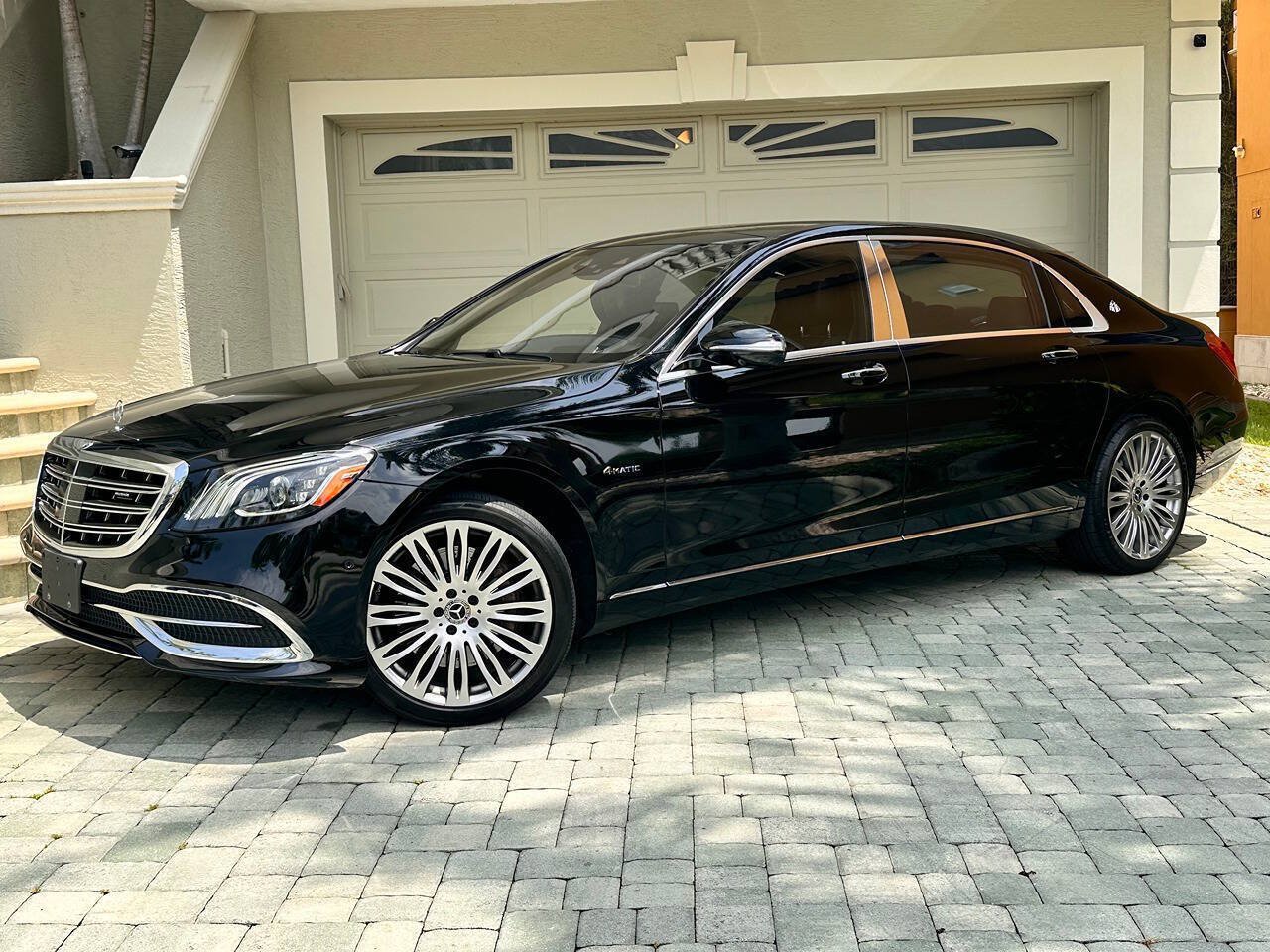Used 2018 Mercedes-Benz Maybach S 560 4MATIC image 2