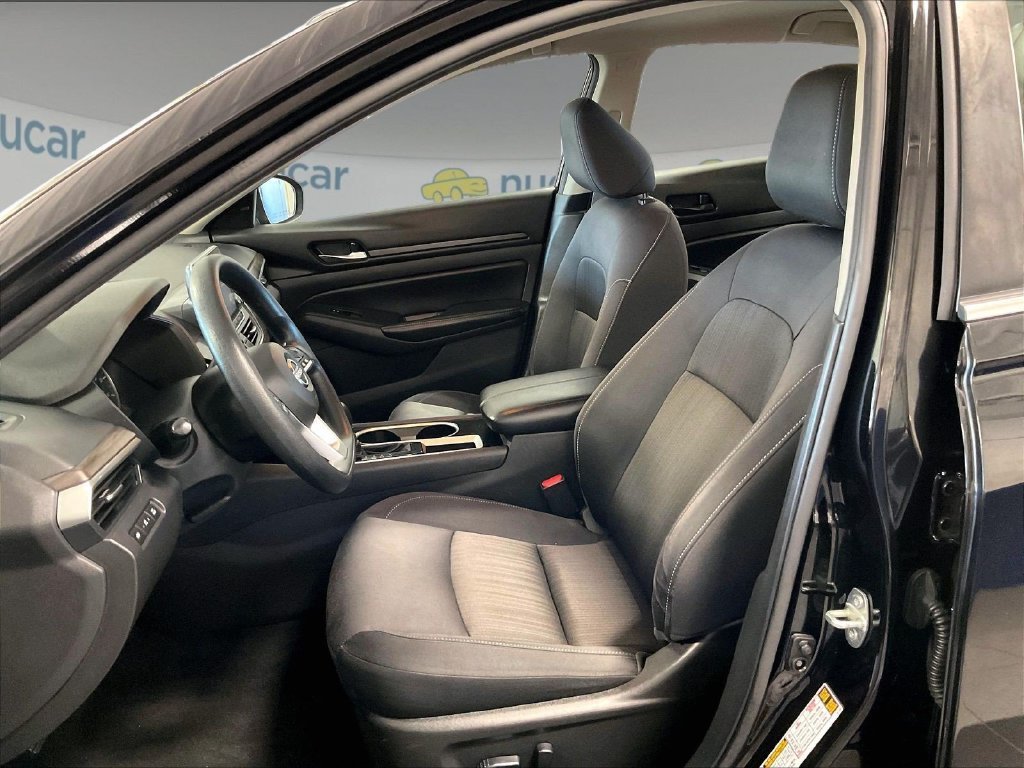 Certified 2024 Nissan Altima 2.5 SV FWD image 10
