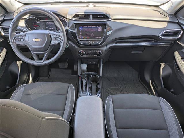 Used 2021 Chevrolet TrailBlazer LT w/ Convenience Package FWD image 16