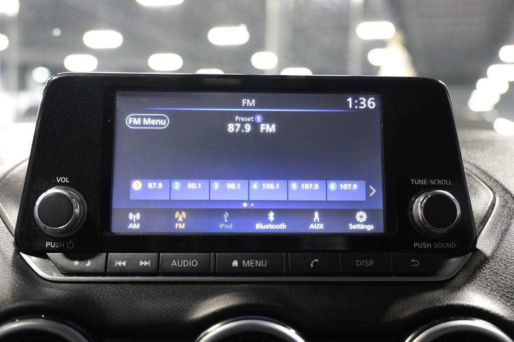 Used 2020 Nissan Sentra S image 33