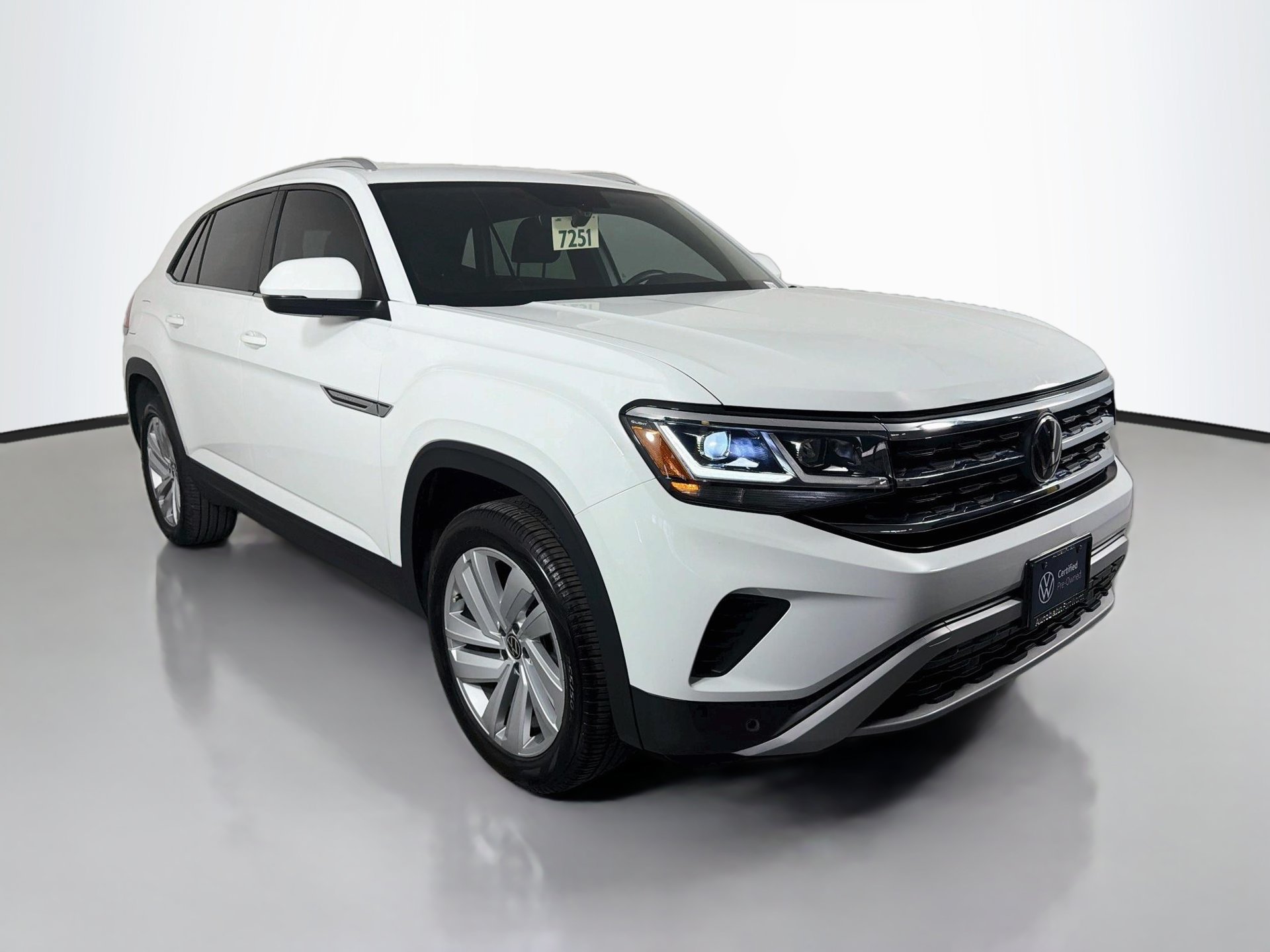 Certified 2023 Volkswagen Atlas Cross Sport SE FWD image 3