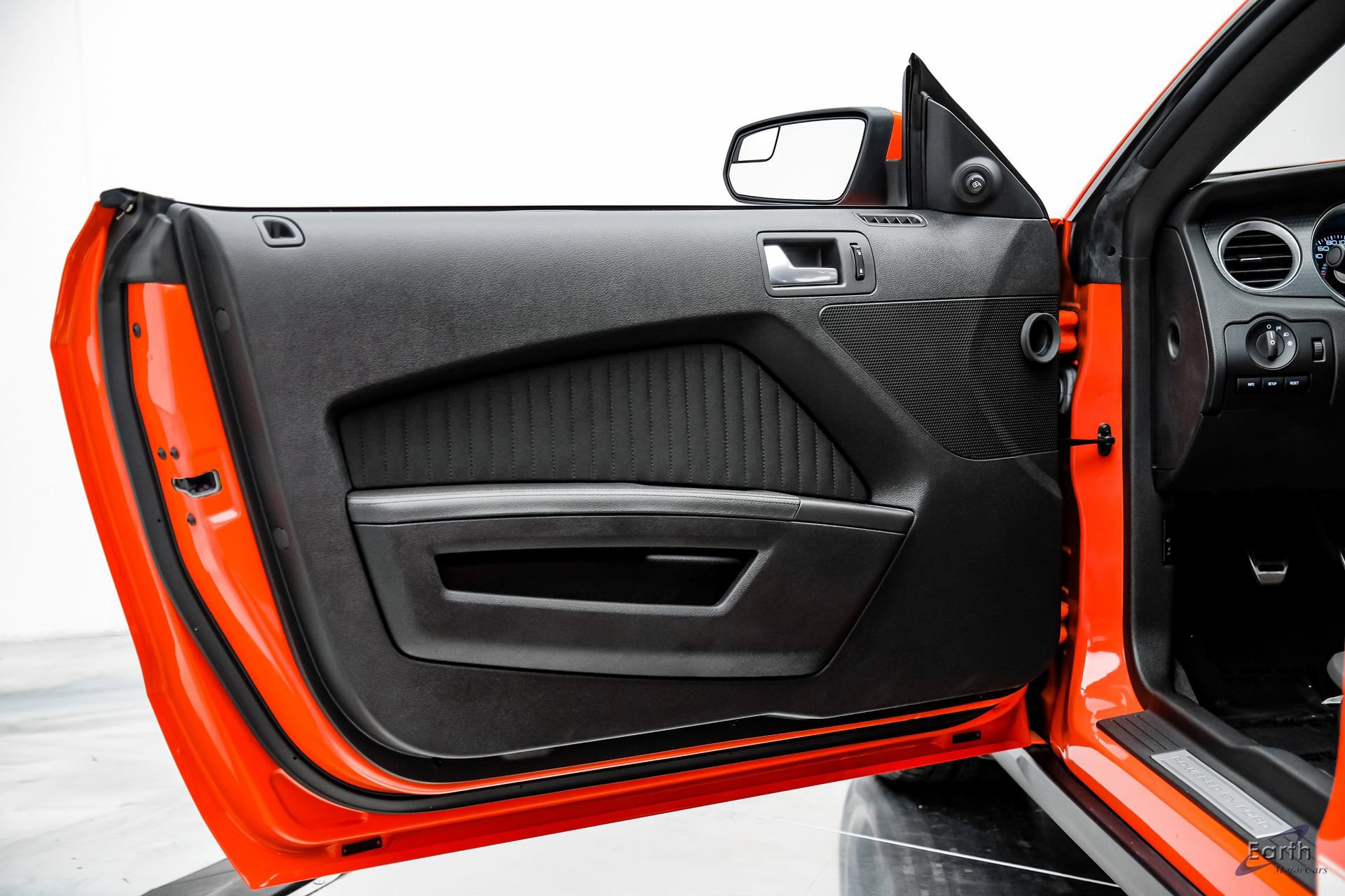 Used 2012 Ford Mustang Boss 302 w/ Boss 302 Accessory Pkg RWD image 78