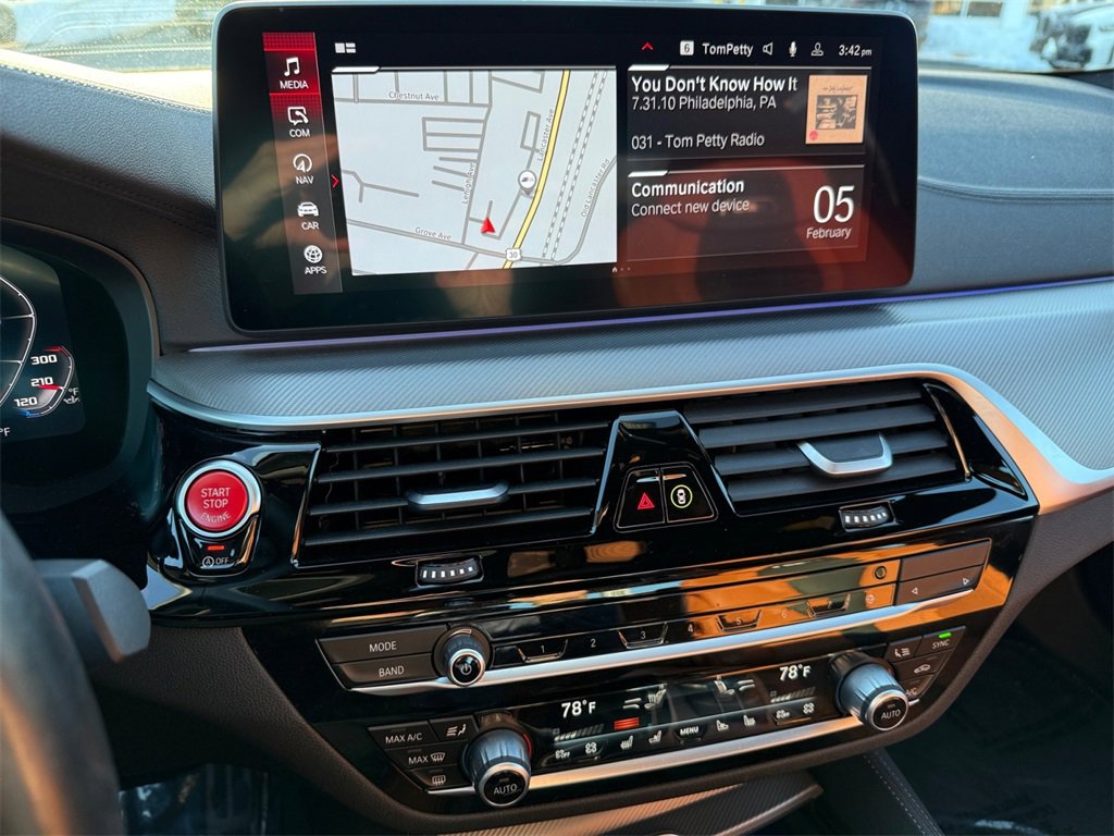 Certified 2023 BMW M5 Base w/ Executive Package image 20