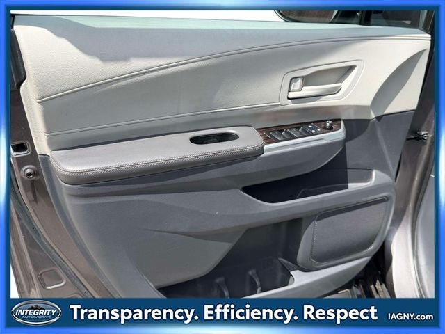 Used 2022 Toyota Sienna LE FWD image 22