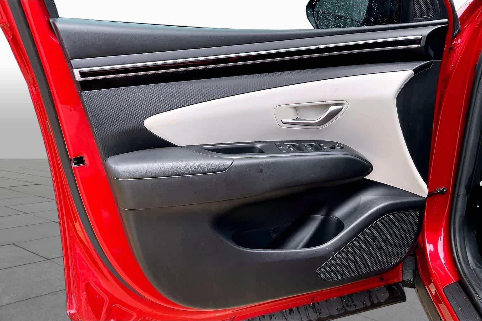 Used 2023 Hyundai Tucson SEL FWD image 22