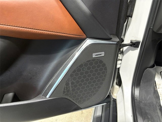 Used 2019 Cadillac Escalade Premium Luxury image 19