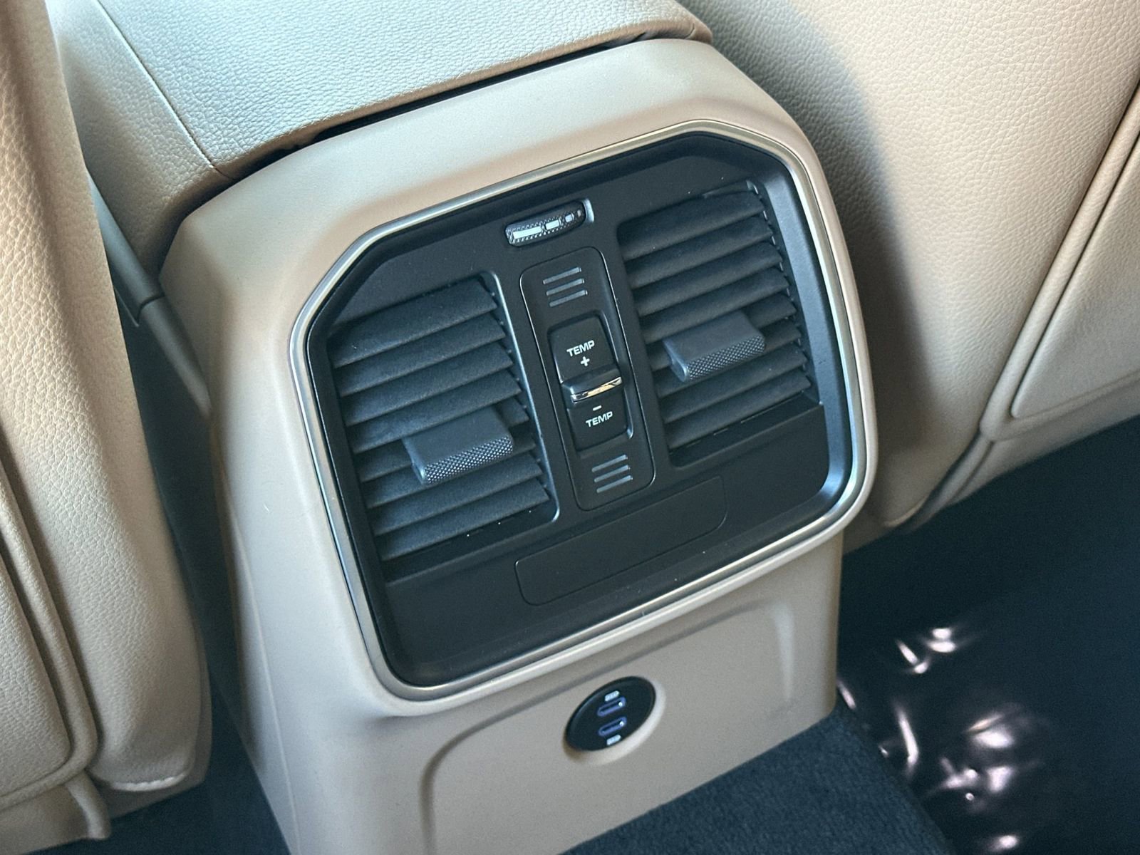 New 2026 Porsche Macan image 15