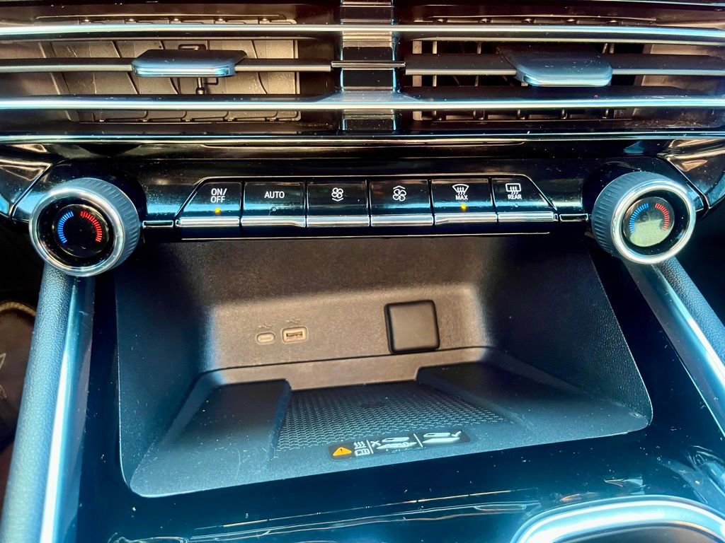 New 2025 Chevrolet Traverse LT w/ Driver Confidence Package image 15