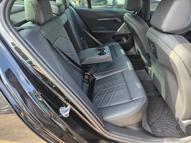 Used 2025 BMW i5 eDrive40i w/ Premium Package image 16