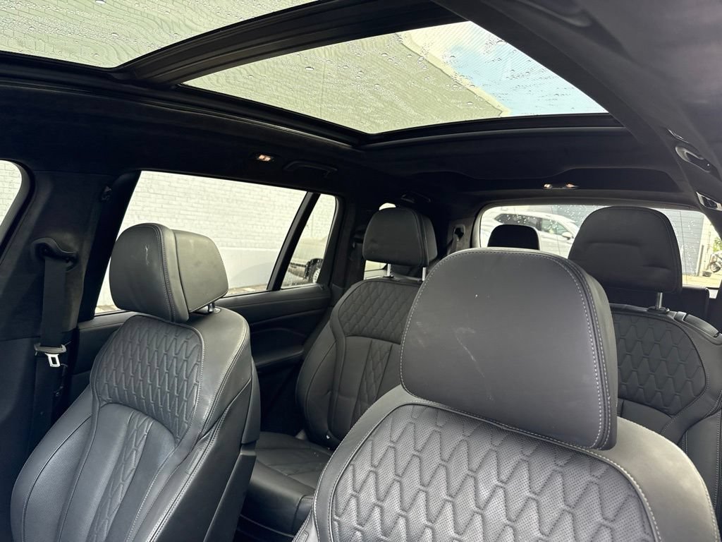 Used 2024 BMW X7 xDrive40i w/ Executive Package AWD/4WD image 12
