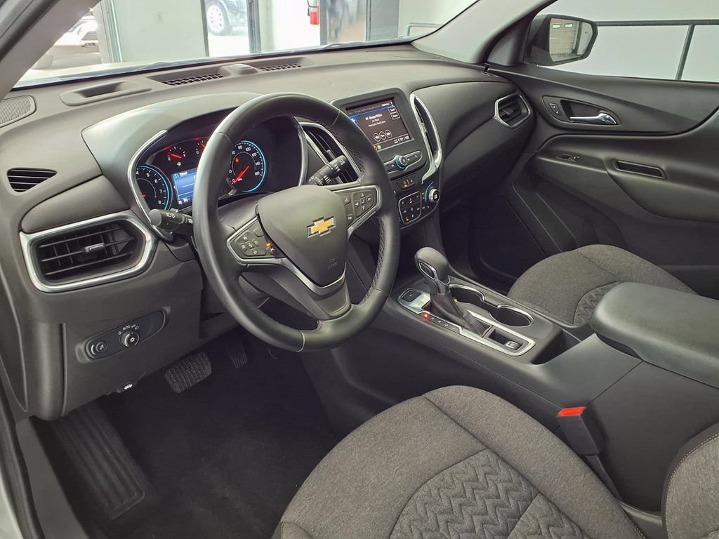 Used 2024 Chevrolet Equinox LT AWD/4WD image 11