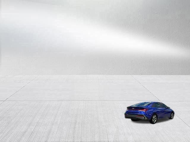 New 2025 Hyundai Elantra Sport FWD image 9