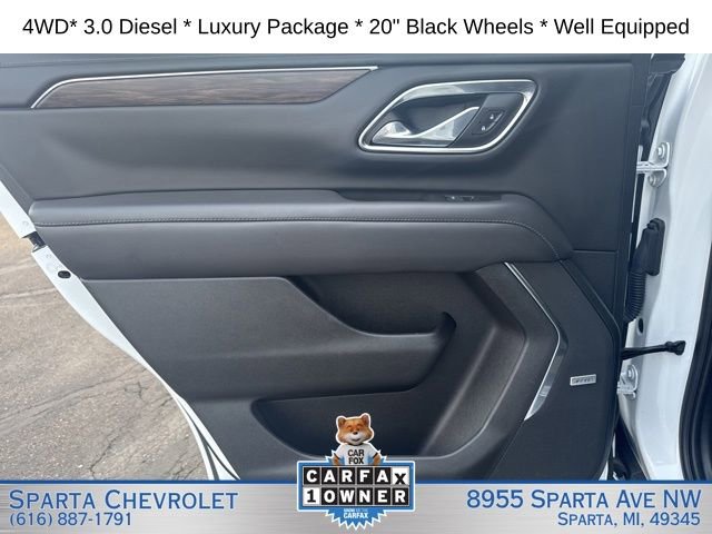 Used 2023 Chevrolet Tahoe LT w/ Luxury Package AWD/4WD image 19