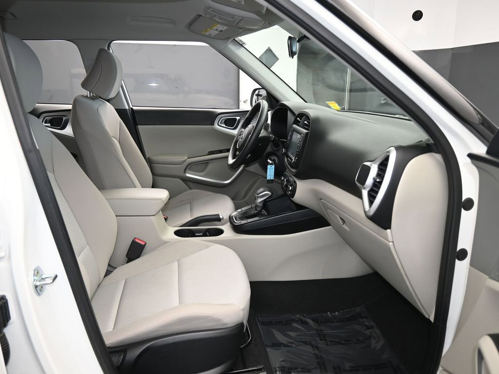 Used 2021 Kia Soul LX image 38