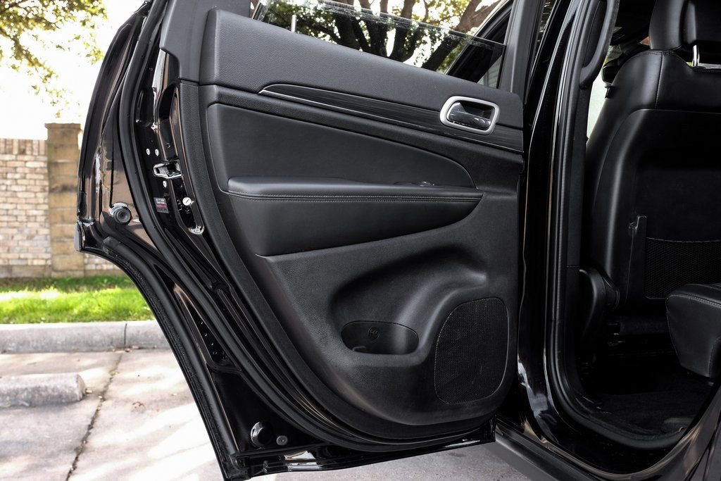 Used 2022 Jeep Grand Cherokee Limited w/ Tech Group image 57