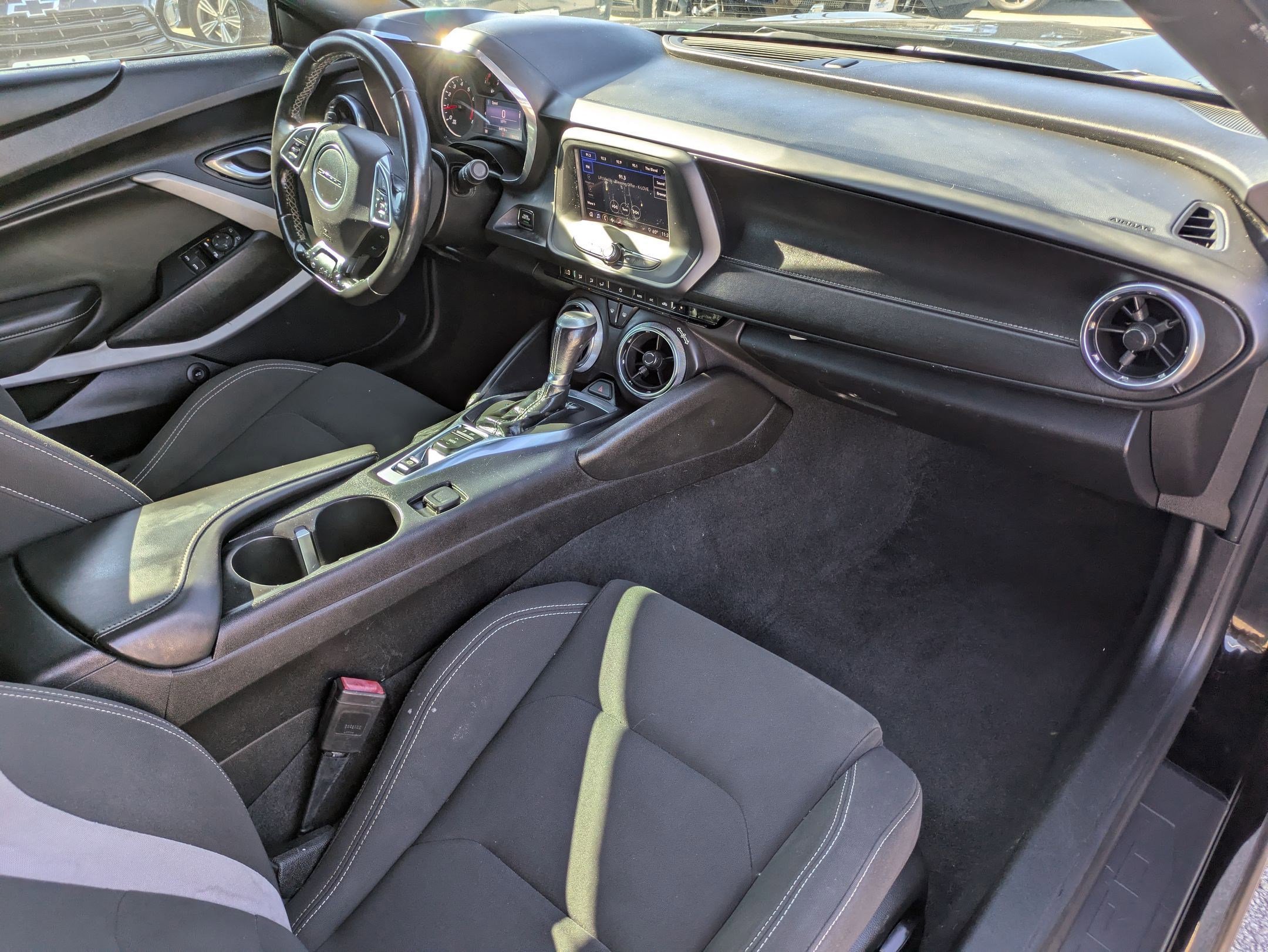 Used 2021 Chevrolet Camaro LT image 25