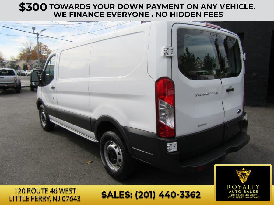 Used 2018 Ford Transit 250 130 Low Roof image 10