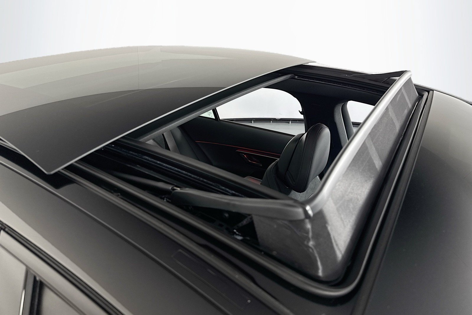 New 2026 Mercedes-Benz E 53 AMG e 4MATIC Sedan image 21