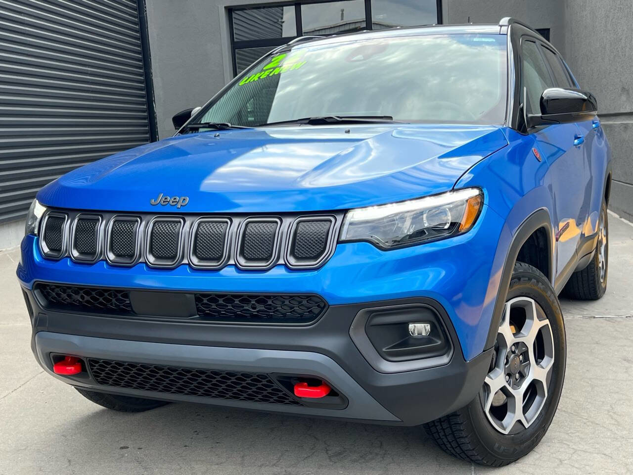 Used 2022 Jeep Compass Trailhawk w/ Trailhawk Elite Group image 3