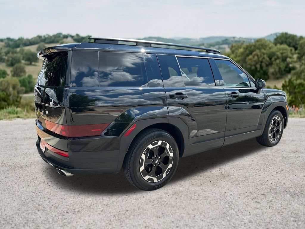 Used 2026 Hyundai Santa Fe SEL FWD image 10