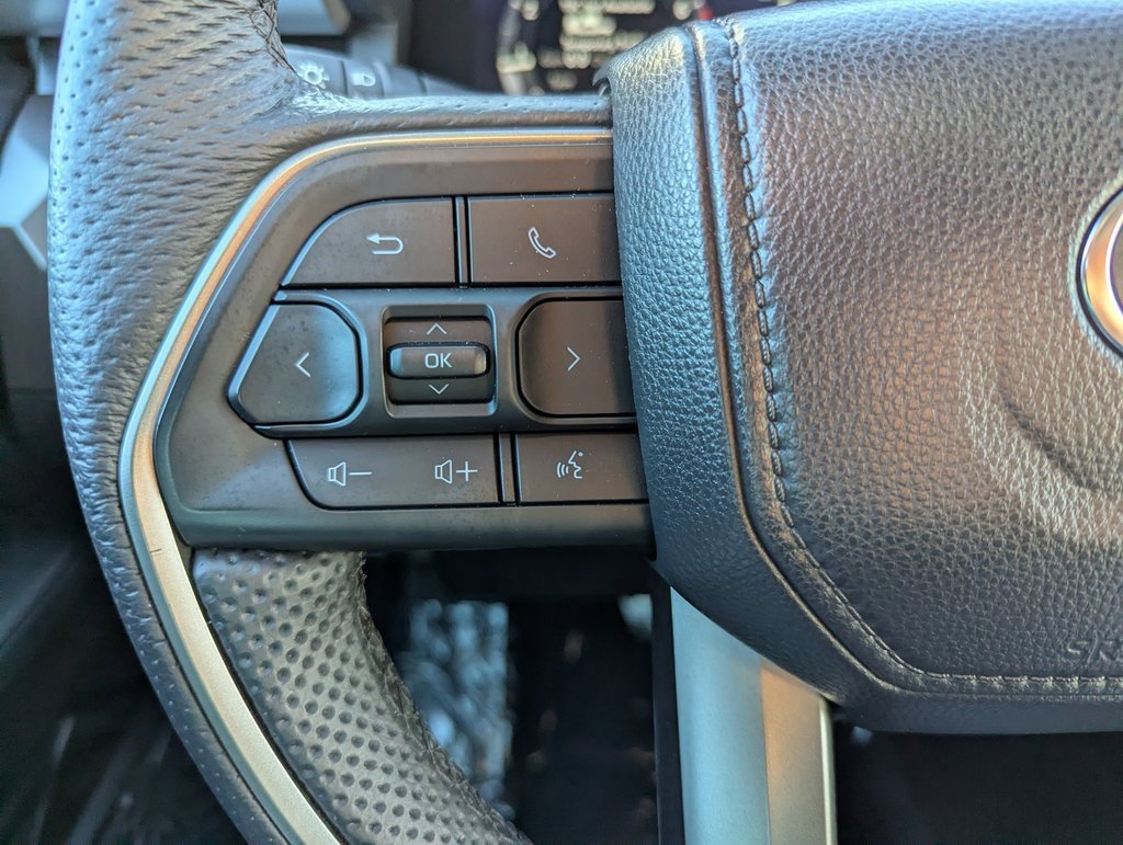 Used 2025 Toyota Tacoma TRD Sport image 24