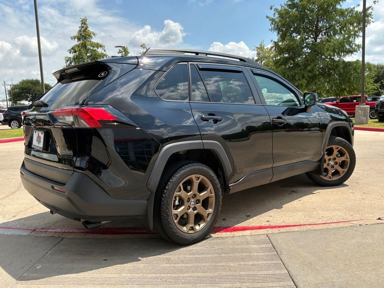 Used 2024 Toyota RAV4 AWD Hybrid image 6