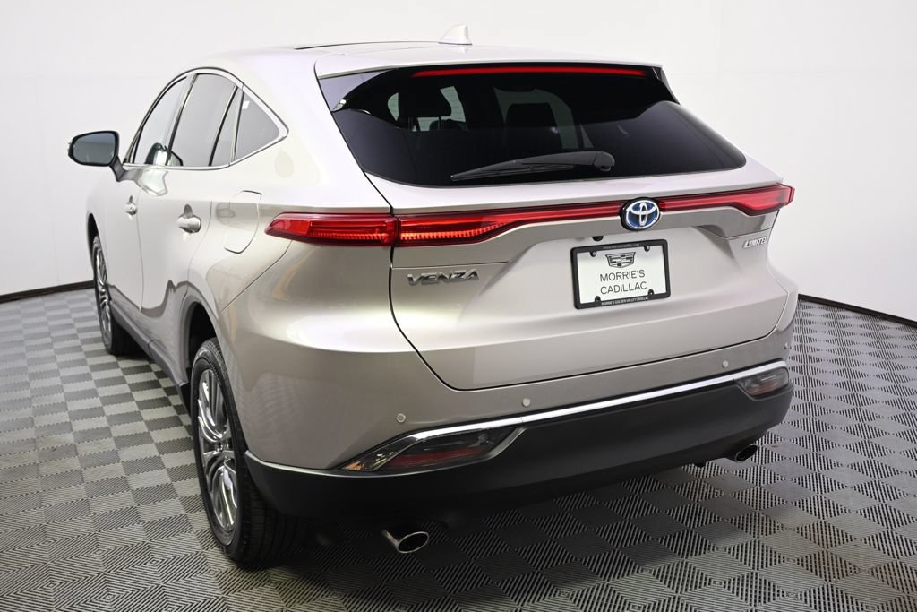Used 2024 Toyota Venza Limited AWD/4WD image 4