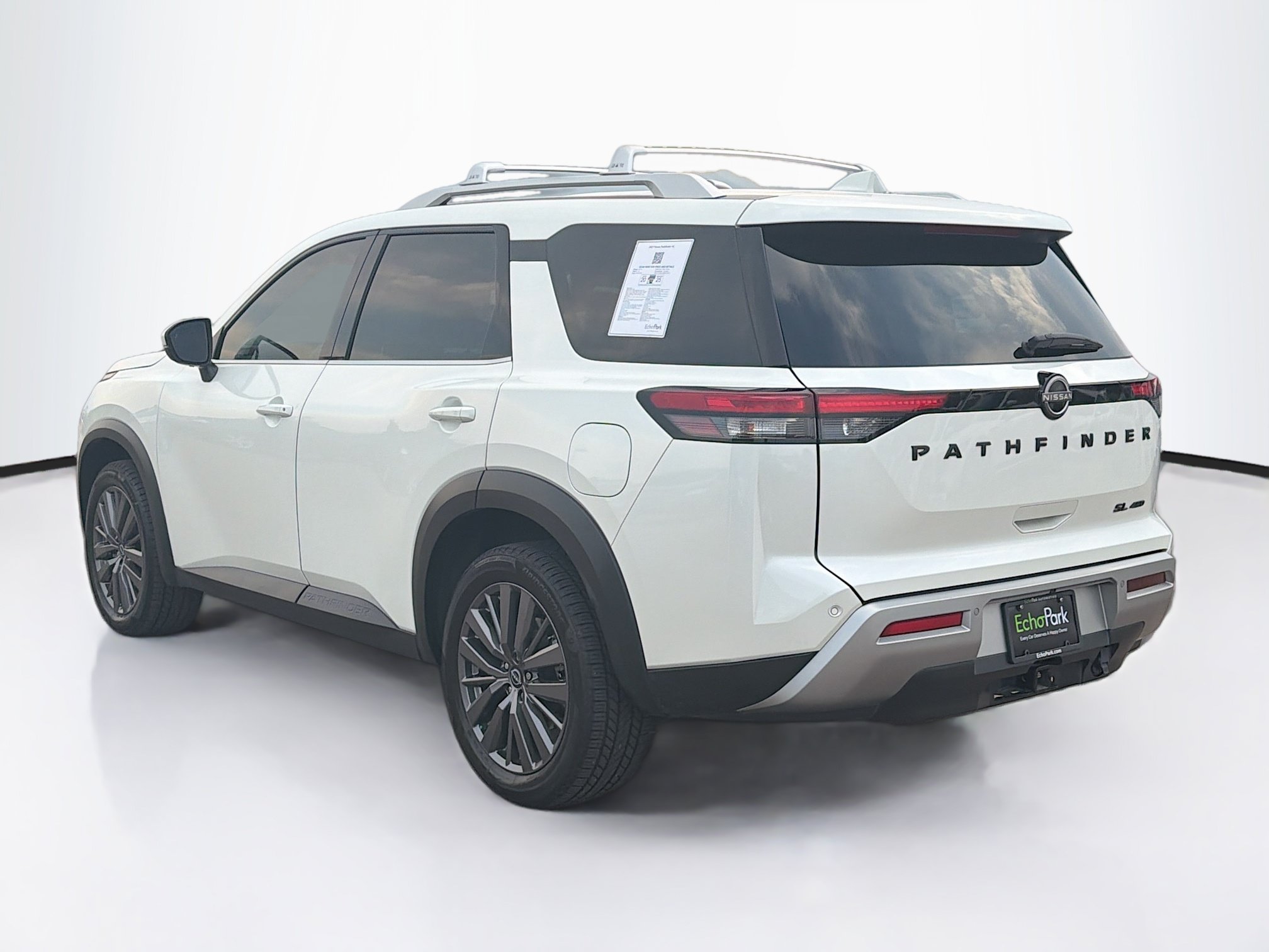 Used 2023 Nissan Pathfinder SL w/ SL Premium Package AWD/4WD image 5
