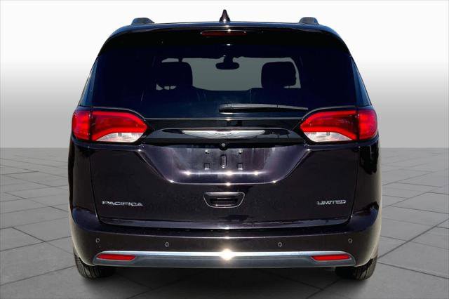 Certified 2019 Chrysler Pacifica Limited image 5