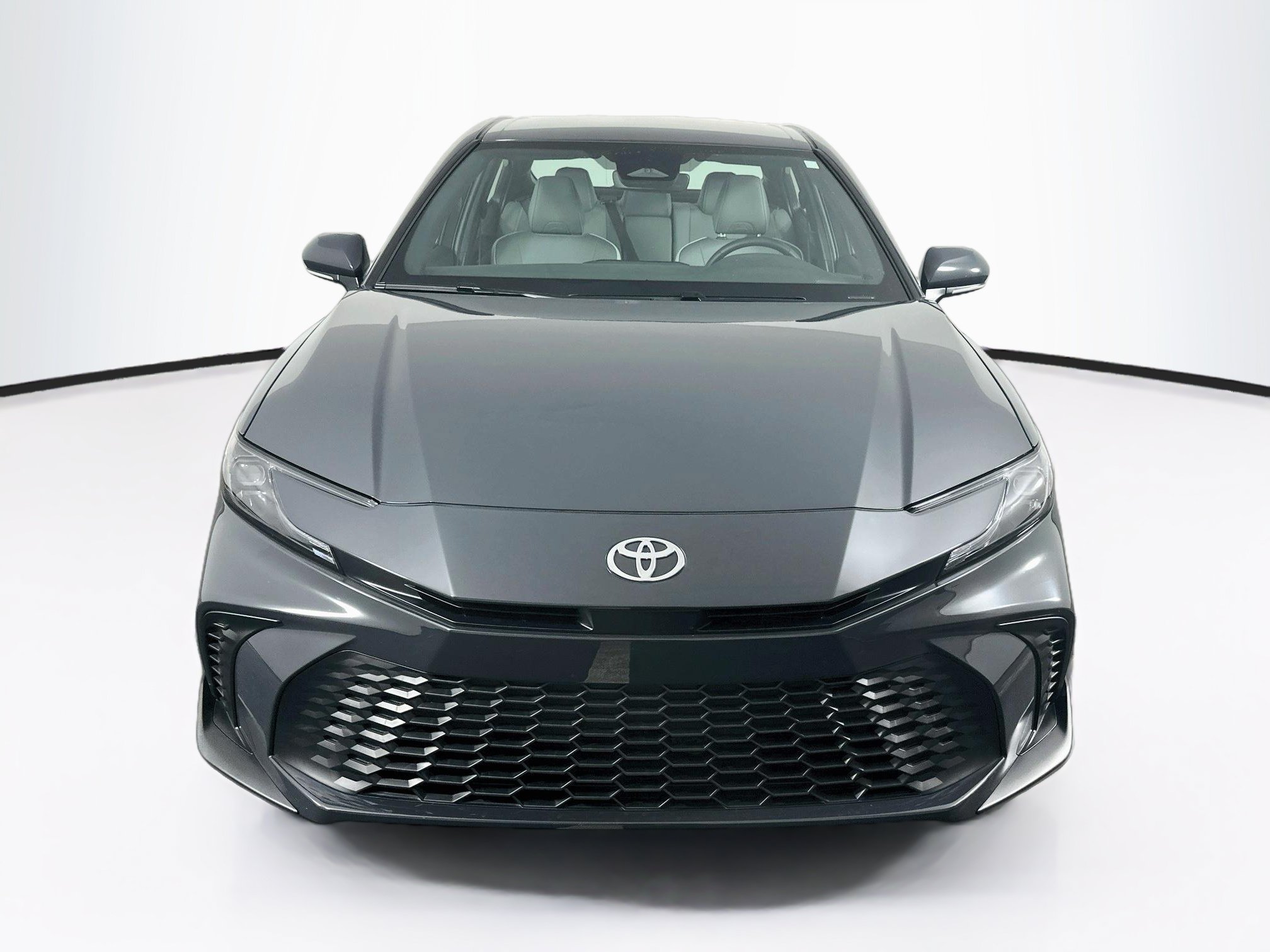 Used 2026 Toyota Camry SE w/ Convenience Package FWD image 2