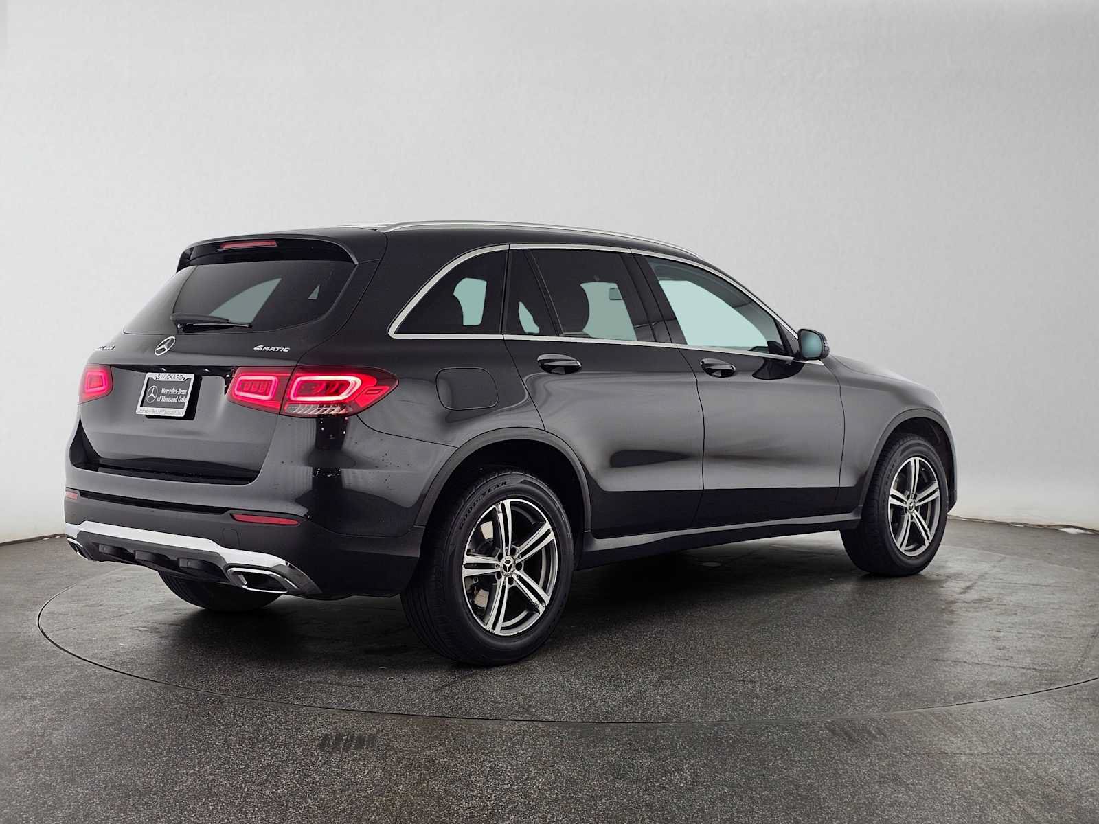 Used 2020 Mercedes-Benz GLC 300 4MATIC image 3