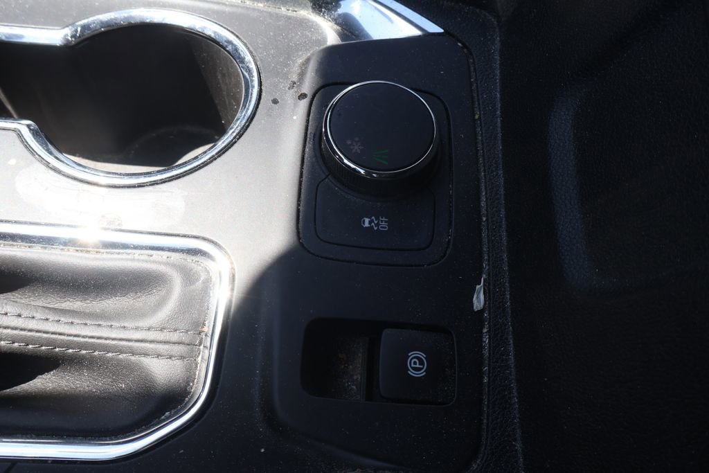 Used 2018 Chevrolet Traverse LS FWD image 24
