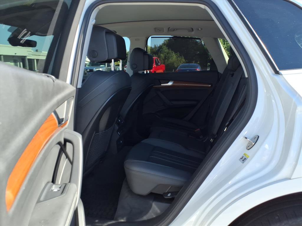 Used 2021 Audi Q5 Prestige w/ Prestige Package image 17