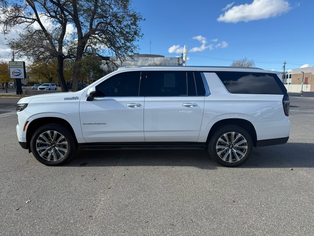 Used 2025 Chevrolet Suburban High Country