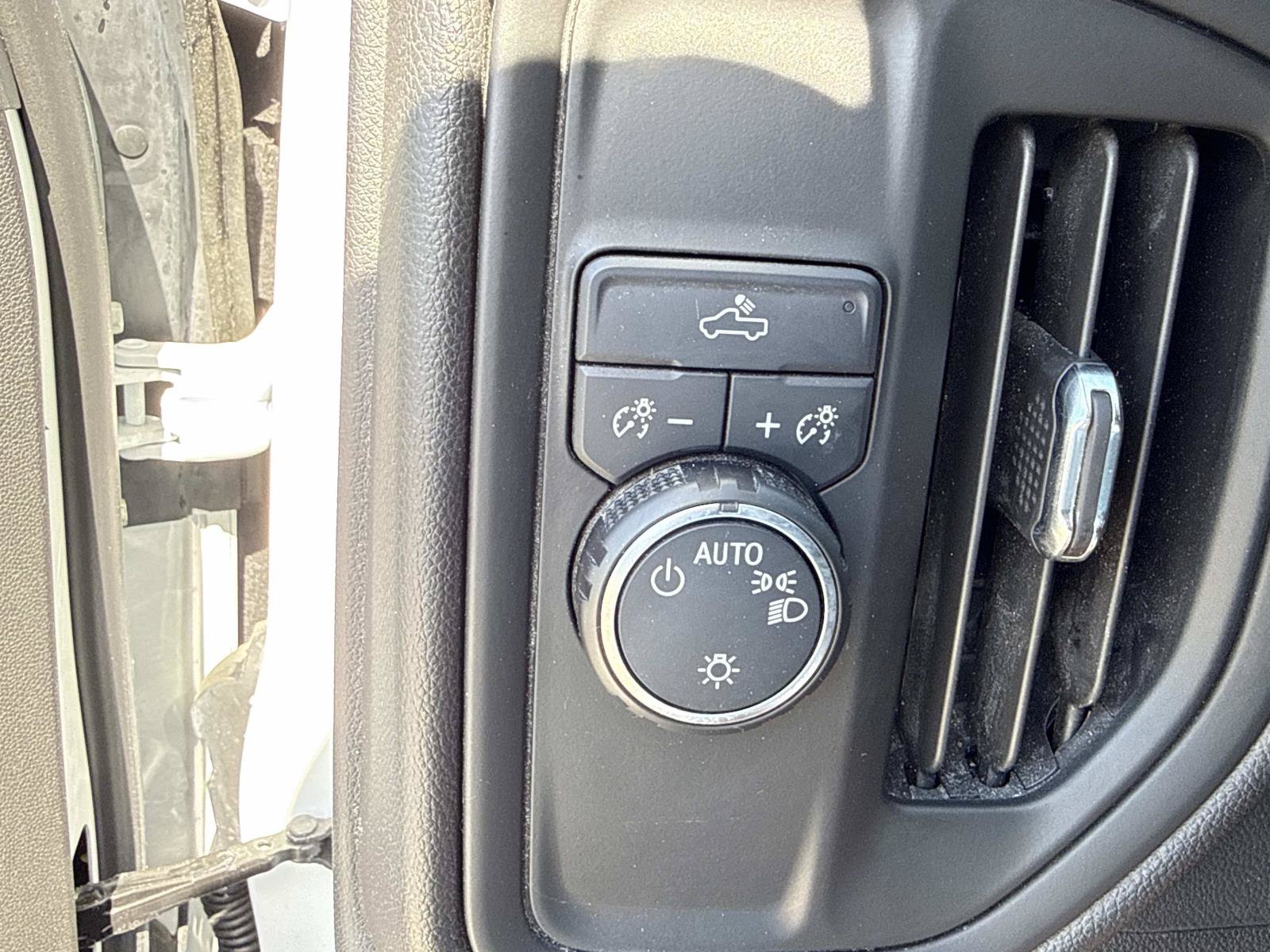 Used 2025 Chevrolet Silverado 1500 Custom RWD image 26