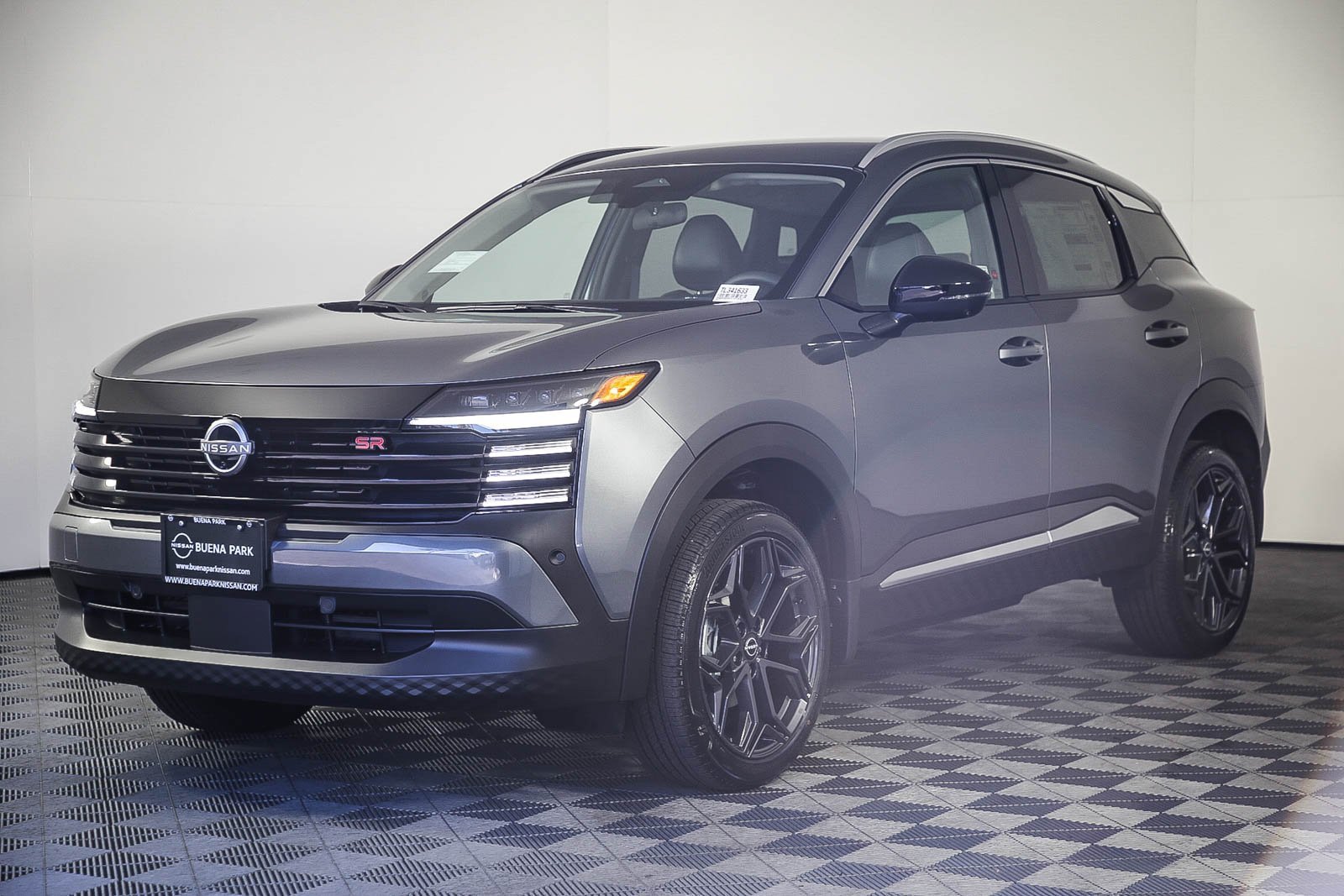 New 2026 Nissan Kicks SR FWD image 3