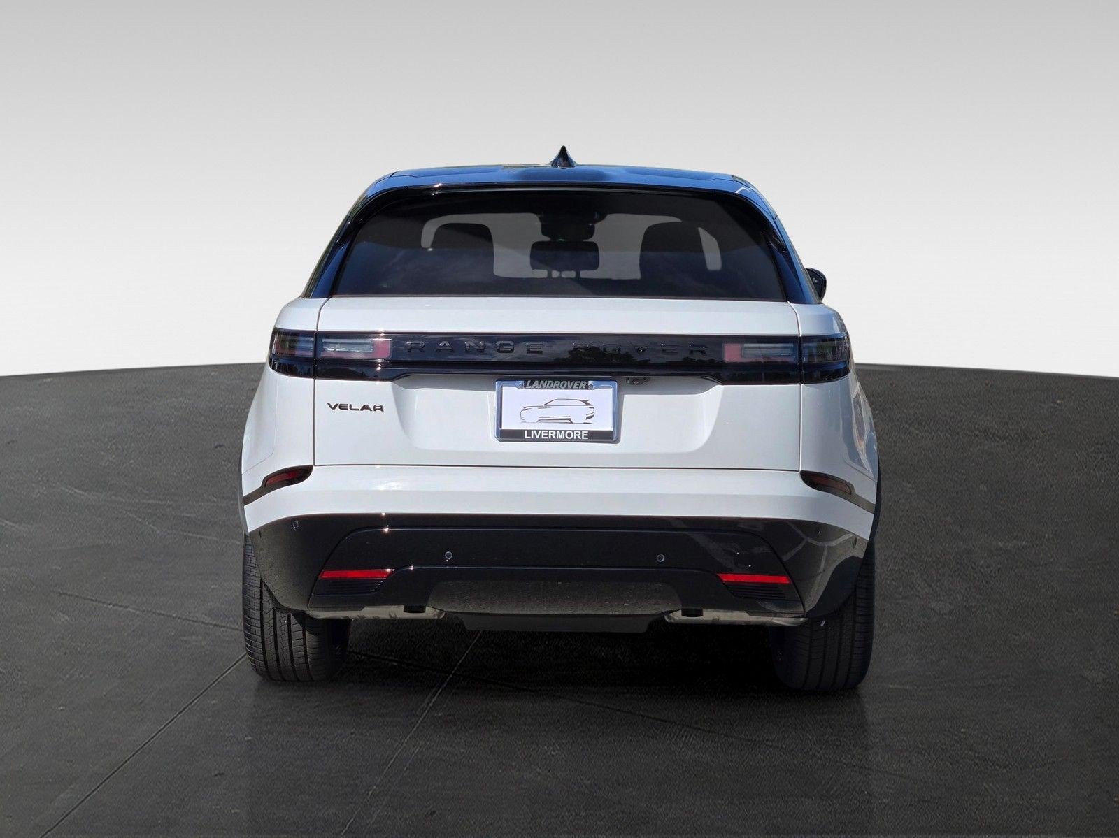 New 2026 Land Rover Range Rover Velar Dynamic SE AWD/4WD image 6