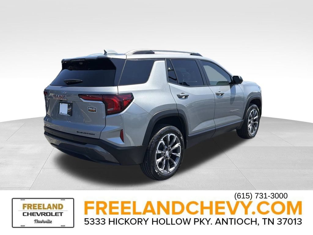 Used 2026 GMC Terrain Elevation w/ Elevation Premium Package FWD image 3
