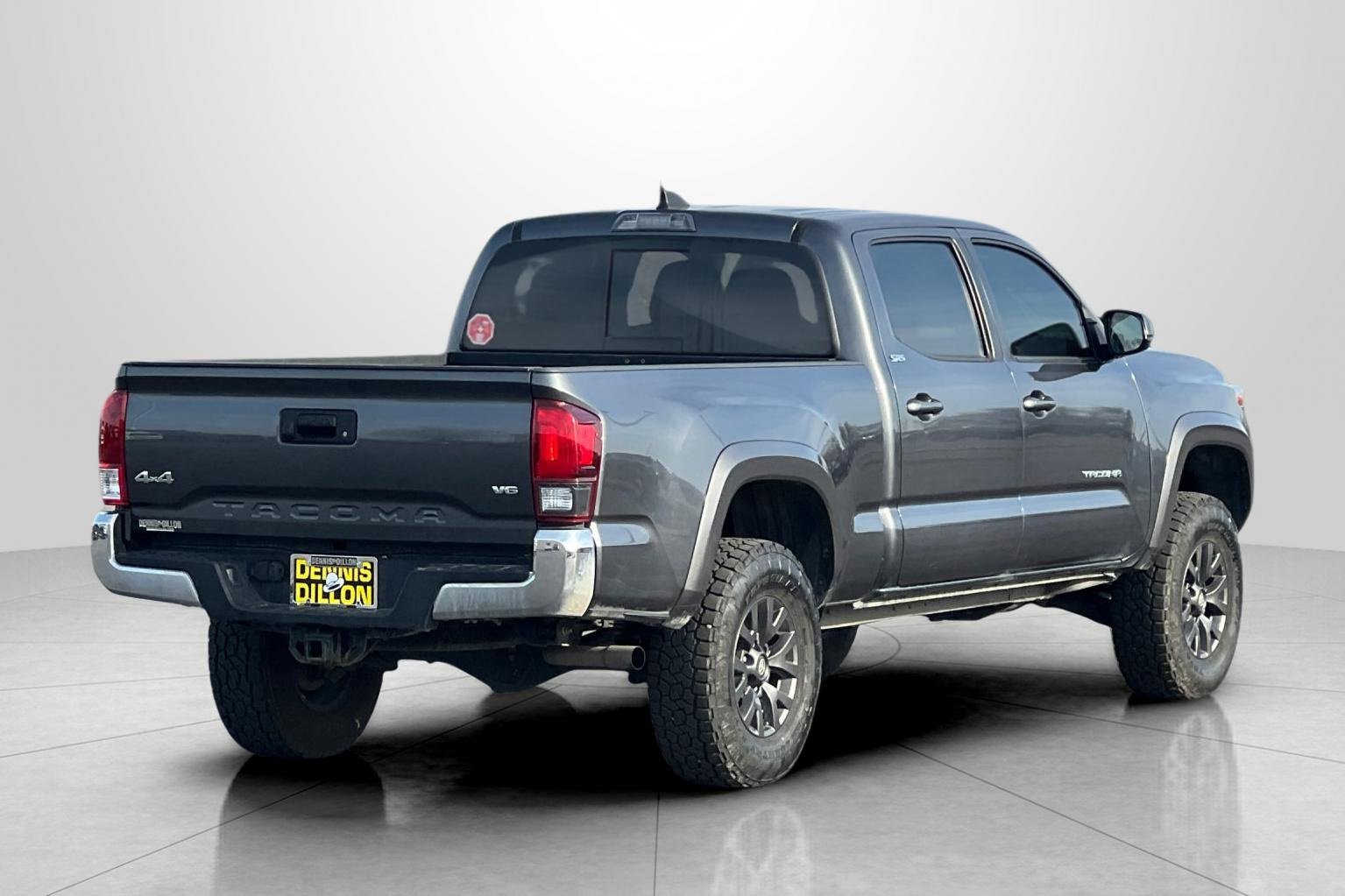 Used 2022 Toyota Tacoma SR5 image 4