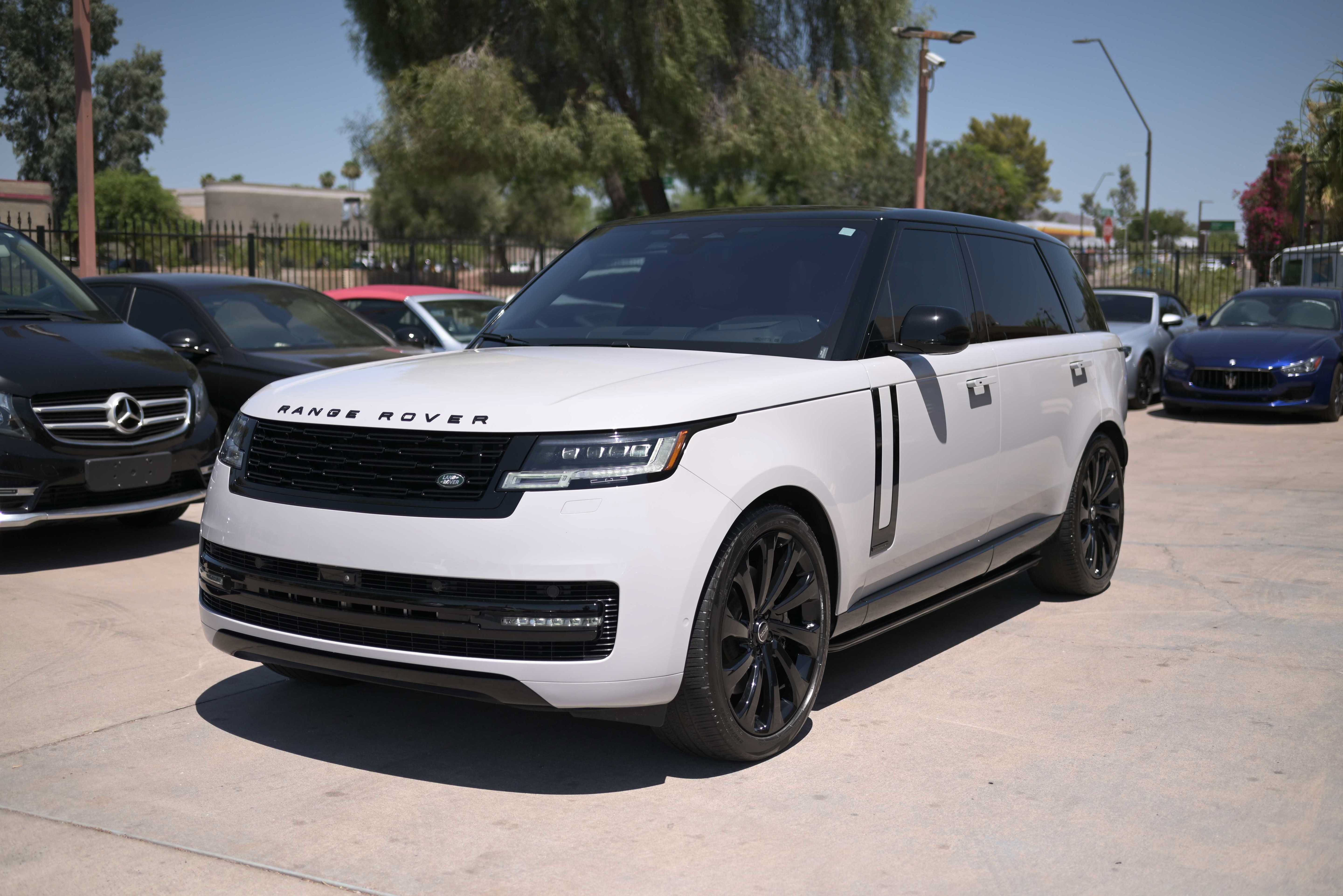 Used 2023 Land Rover Range Rover Long Wheelbase Autobiography AWD/4WD image 1