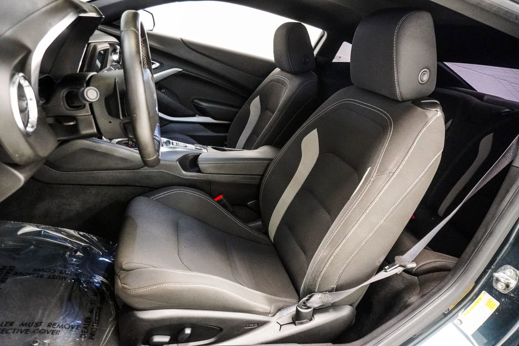 Used 2019 Chevrolet Camaro LT w/ RS Package image 6