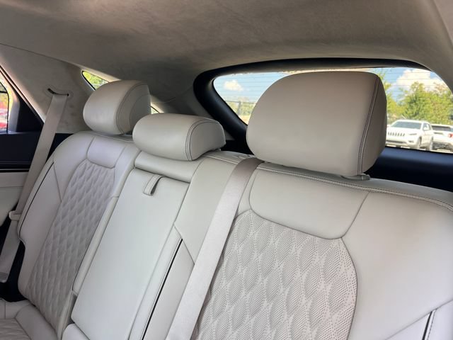 Used 2022 Genesis GV70 3.5T Sport w/ Sport Prestige Package AWD/4WD image 22